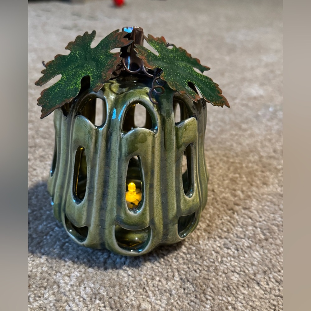 Fall decor - Picture 3 of 4